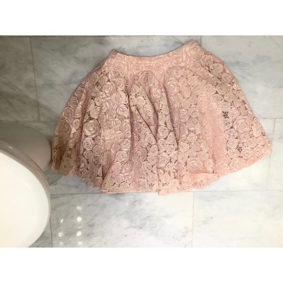 🌹SOLD🌹Marchesa Voyage Pink Lace Circle Skirt (Worn once),  Women’s 6, fits 4. - Picture 1 of 3